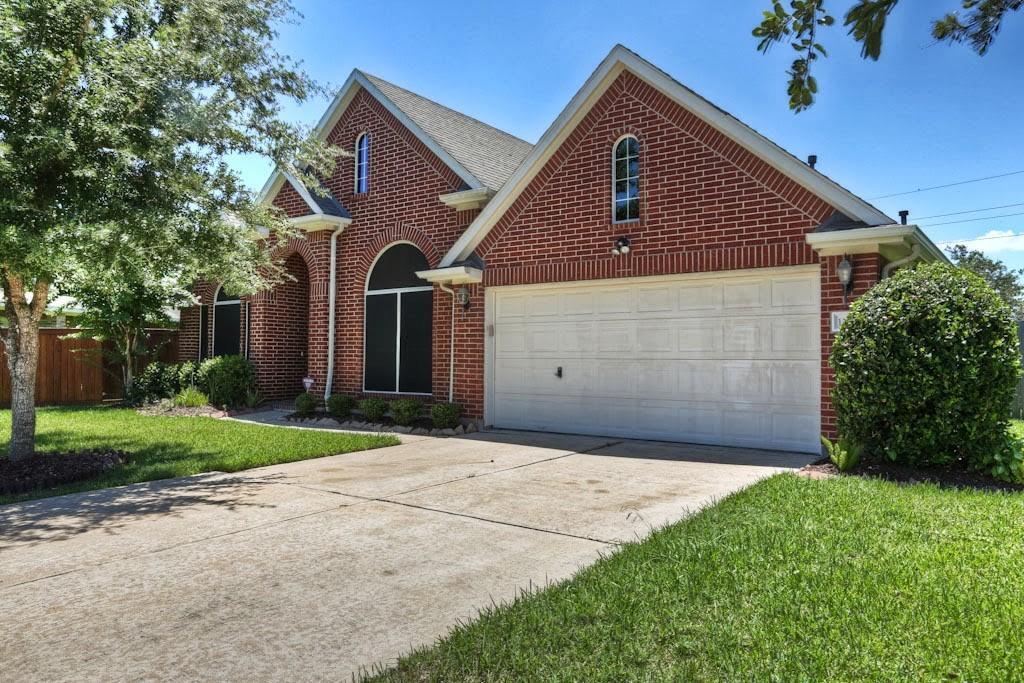 11602 Cross Spring Dr in Pearland, TX - Building Photo