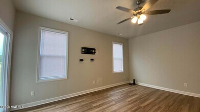 304 Otis Cv Ln in Jacksonville, NC - Building Photo - Building Photo