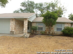 15019 Old Creek St in San Antonio, TX - Building Photo - Building Photo