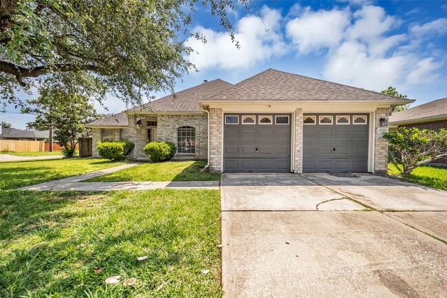1046 Willersley Ln