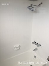 4052 W El Segundo Blvd-Unit -21 in Hawthorne, CA - Building Photo - Building Photo
