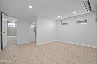 3700 Taylor Ave in El Paso, TX - Building Photo - Building Photo