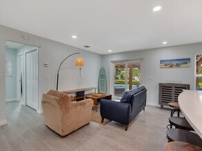 606 Conn Way in Vero Beach, FL - Building Photo - Building Photo