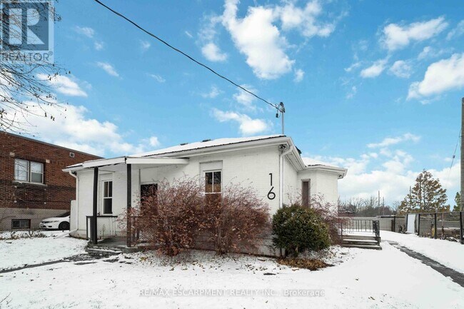 16 Murray St W in Hamilton, ON - Building Photo - Building Photo