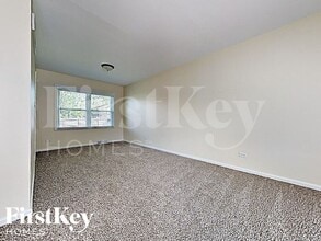 813 Cambridge Ave in Matteson, IL - Building Photo - Building Photo