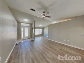 3798 Fontainebleau St in North Port, FL - Building Photo - Building Photo