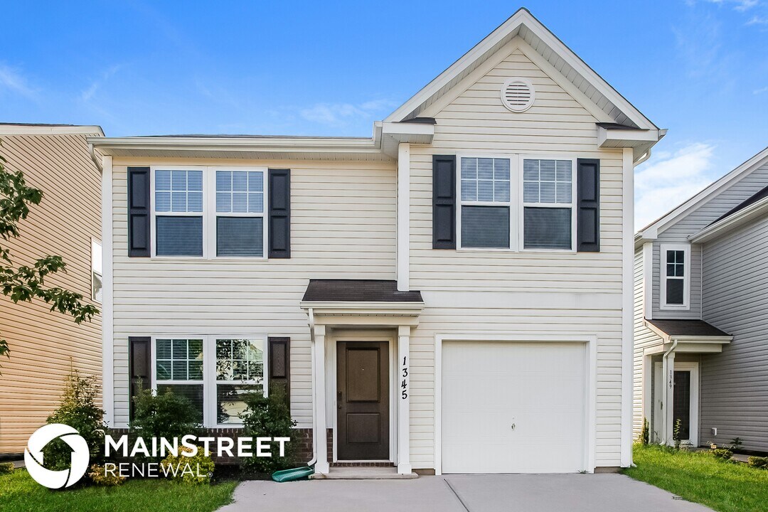 1345 Haestad Ct in Concord, NC - Foto de edificio