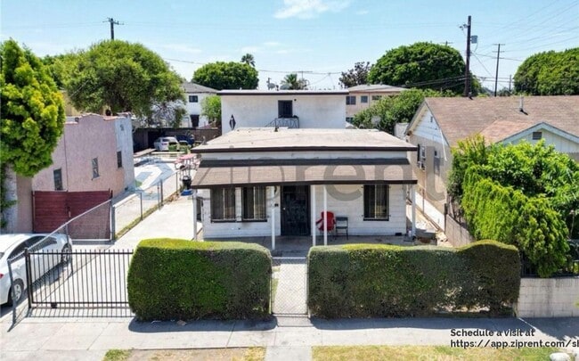 property at 910 E 90th St