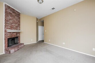 735 Kristi Ln in Cedar Hill, TX - Building Photo - Building Photo
