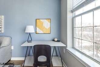 100 River Park Dr in Raritan, NJ - Foto de edificio - Building Photo