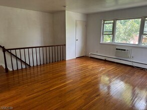1169 Valley Rd in Wayne, NJ - Building Photo - Building Photo