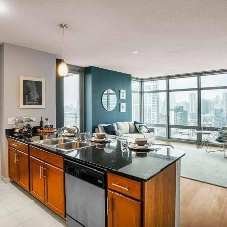 property at 566 W Kinzie St