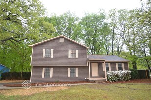 71 Landmark Ct SW in Marietta, GA - Building Photo