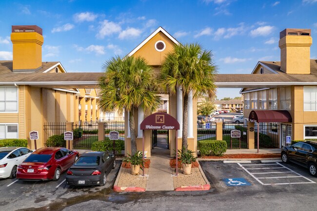 The Park at Saronno in Houston, TX - Foto de edificio - Building Photo