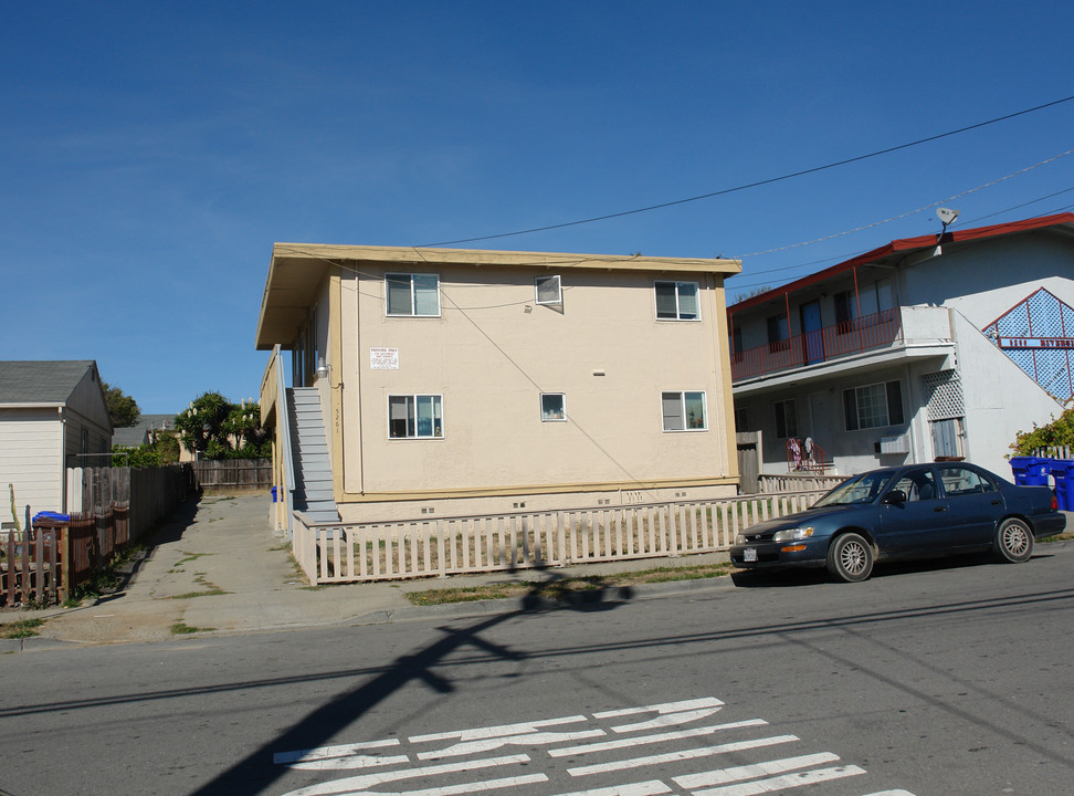 5261 Riverside Ave in San Pablo, CA - Building Photo