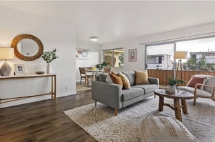 525 N Sycamore Ave, Unit 426 in Los Angeles, CA - Building Photo