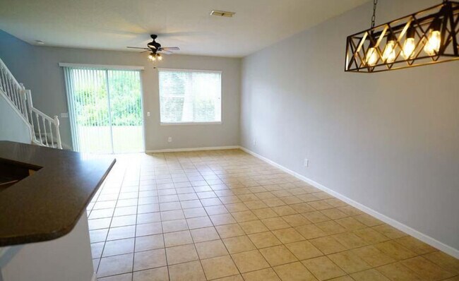 605 Mount Olympus Blvd in New Smyrna Beach, FL - Building Photo - Building Photo