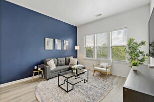 164-172-172 Cherry St in Charlotte, NC - Building Photo