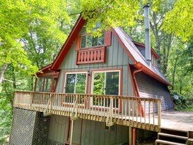 3576 Old Duckett Mill Rd in Gainesville, GA - Building Photo