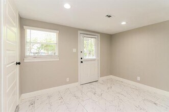 1708 Joyce St in Arlington, TX - Building Photo - Building Photo