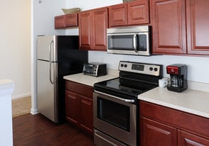 Laurelwood in Clarks Summit, PA - Building Photo