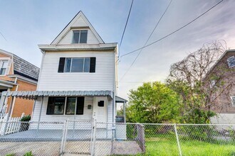 419 St Joseph St in Pittsburgh, PA - Building Photo - Building Photo