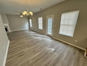 1916 Chadberry Walk in Stockbridge, GA - Building Photo - Building Photo