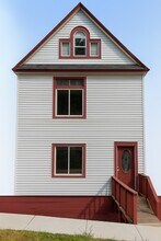 2628 W 3rd St in Duluth, MN - Building Photo - Building Photo