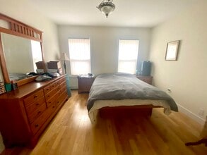 14 Fisk Pl, Unit 1 in Cambridge, MA - Building Photo - Building Photo
