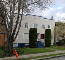 1373 W 11th Ave in Vancouver, BC - Building Photo