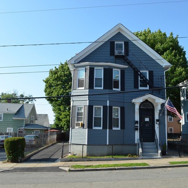 497 Union Ave in Providence, RI - Foto de edificio