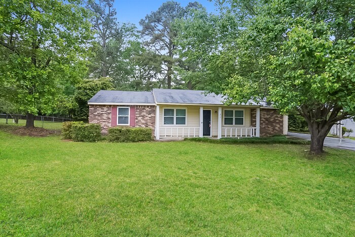 217 Pineview Dr in Augusta, GA - Building Photo