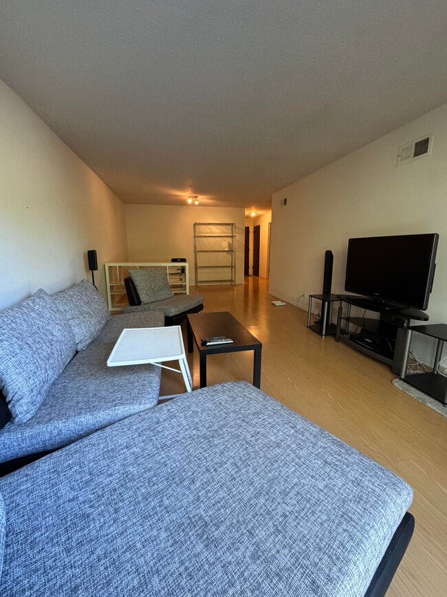 property at 3232 Henrietta St