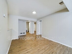 5722 Norton Ave in Kansas City, MO - Foto de edificio - Building Photo