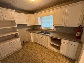 807 Dock St in Bessemer, AL - Building Photo - Building Photo