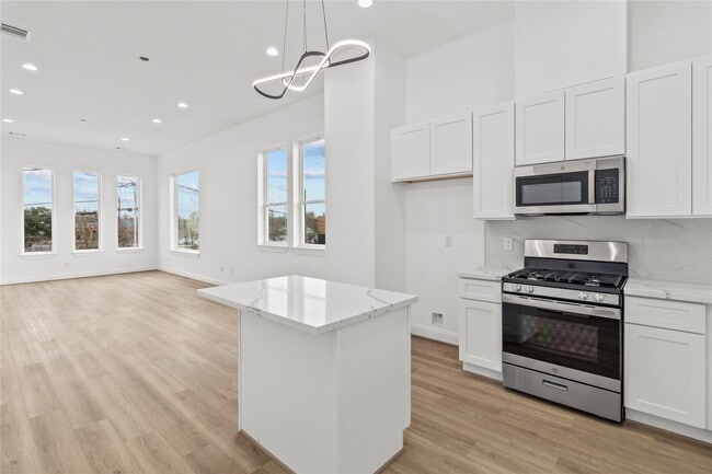 6346 Culberson St in Houston, TX - Building Photo - Building Photo