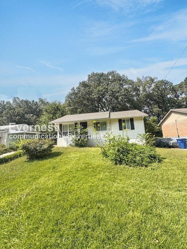 property at 1935 Lathrop St SE