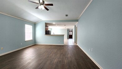 2003 MacKenzie Way in Missouri City, TX - Building Photo - Building Photo