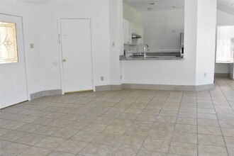 7215 Caracas Dr in Houston, TX - Building Photo - Building Photo