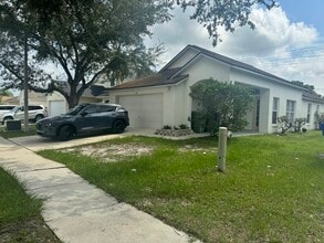 2161 Jessa Dr in Kissimmee, FL - Building Photo - Building Photo