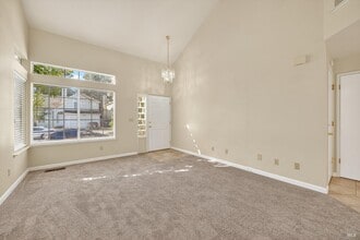 206 Bridgewater Cir in Suisun City, CA - Building Photo - Building Photo