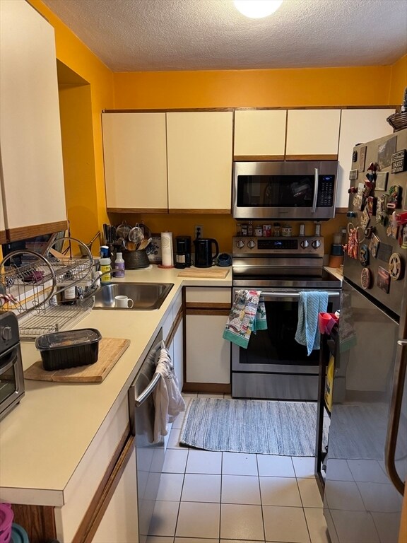 1409 Commonwealth Ave in Boston, MA - Building Photo - Building Photo