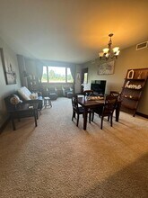 2051 N Main St in Coeur d'Alene, ID - Building Photo - Building Photo