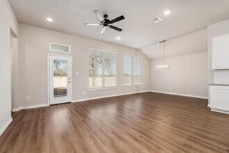 3185 Normandy Way in Bryan, TX - Building Photo - Building Photo