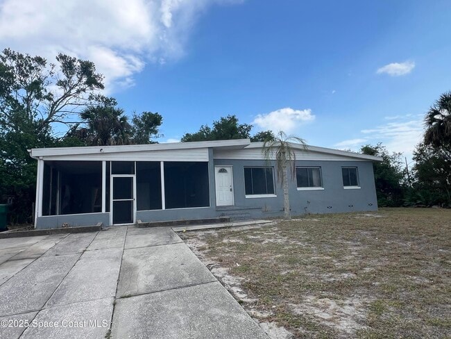 property at 919 Kensington Dr