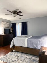 122 W Victoria Ct, Unit C in Greenville, NC - Foto de edificio - Building Photo
