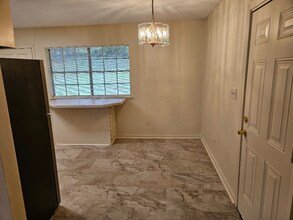 2835 Glenderry St in Jackson, MS - Foto de edificio - Building Photo