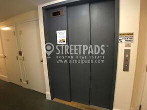 881 Massachusetts Ave in Cambridge, MA - Building Photo - Building Photo