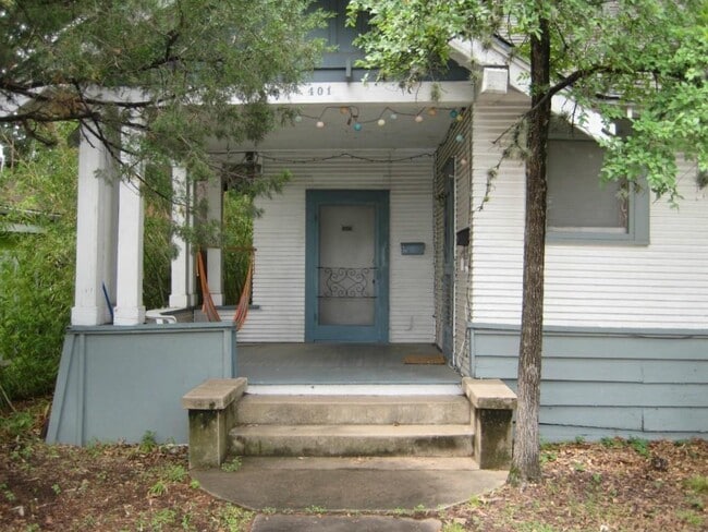 property at 401 W 38th St