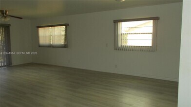 300 SW 130th Terrace in Pembroke Pines, FL - Building Photo - Building Photo